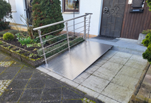 04/2025 Rampe mit Edelstahlgeländer für Kunde in Mannheim