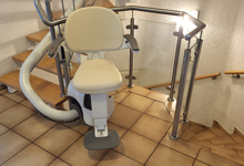 02/2025 Flow X Ausstieg komfortabel außerhalb der Treppe für Kunde in Neustadt an der Weinstraße