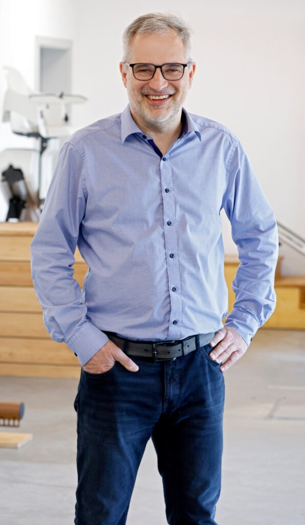 Pfau Hassloch – Matthias Pfau im Firmengebäude